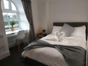 The Cozy Landport Loft